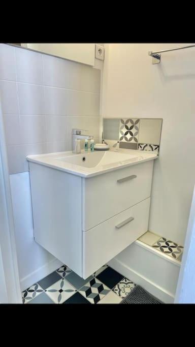 Studio Tribord Le Treport - Vue Mer & Falaises Ngoại thất bức ảnh